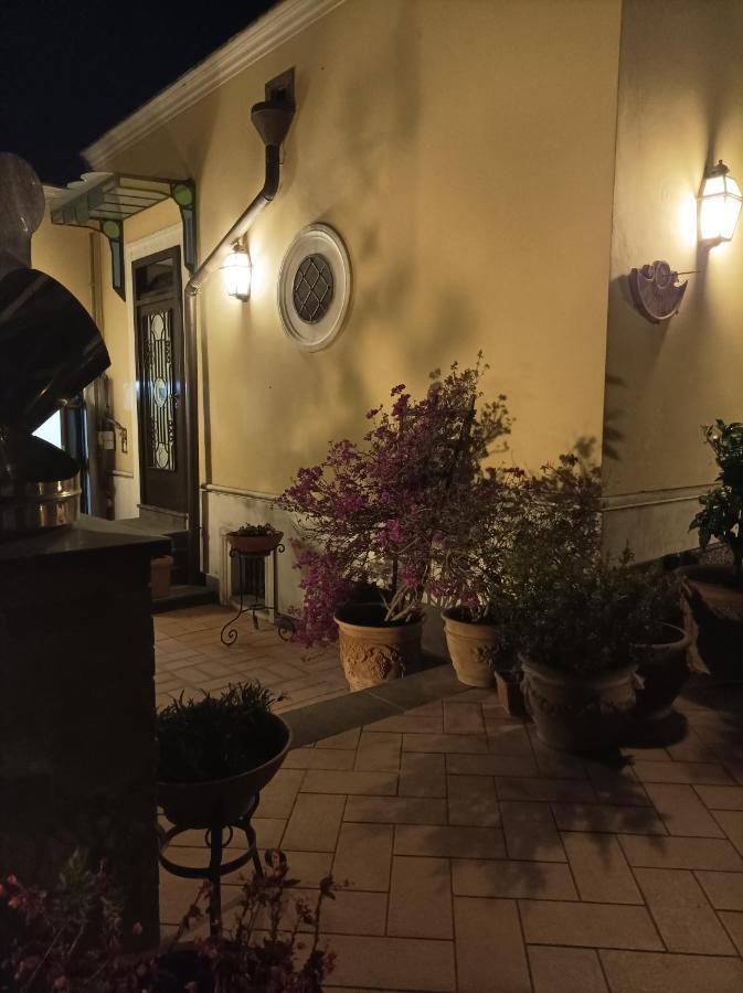 Bed & Breakfast Il Portoncino Naples