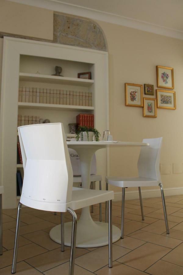 Bed & Breakfast Il Portoncino Naples